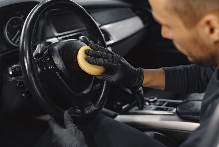 Car Accessories CAROMAN No.1 Multibrand Car Service Station